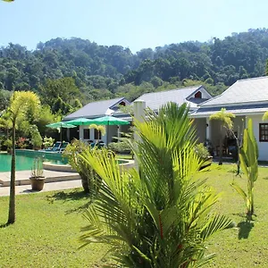 villa-colina.khao-lakhotels.com/
